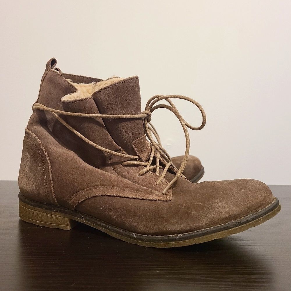 Steve Madden Taupe Real Suede Low Combat Boots 9